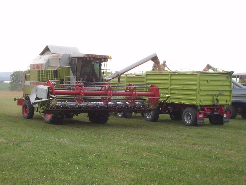 Claas Mega 218 10.jpg